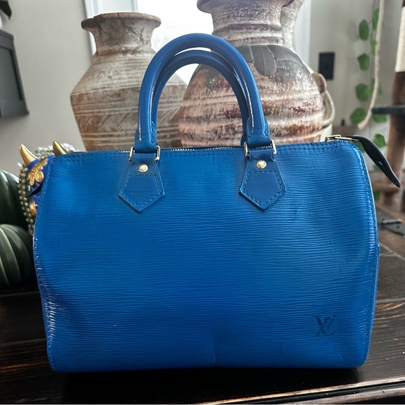 Authentic LV Blue Epi Leather Speedy 25 with padlock - Picture 4 of 8